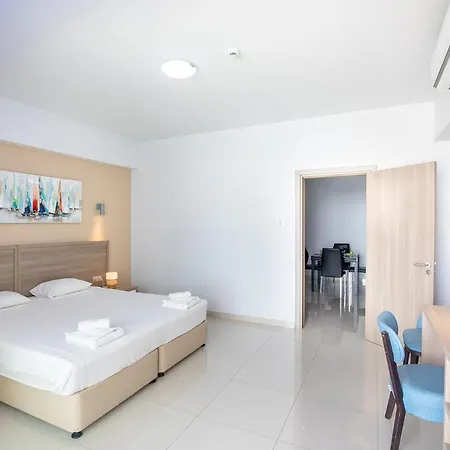Apartahotel Bellini 3*