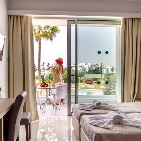 Apartahotel Bellini 3*