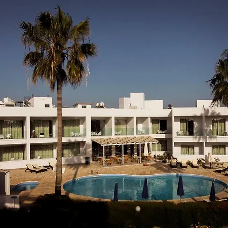 Bellini Apartahotel 3*