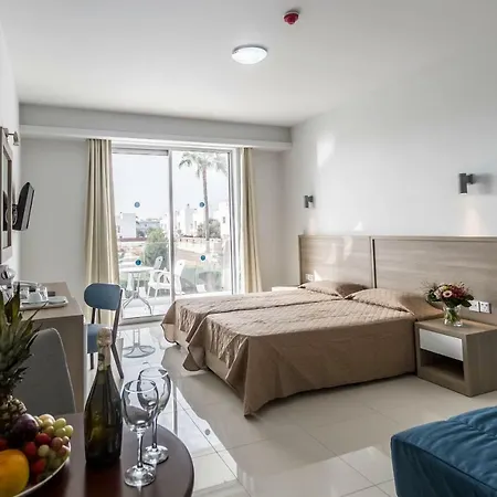 Bellini Apartahotel 3*
