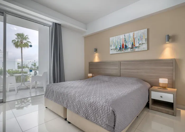 Bellini Αγία Νάπα