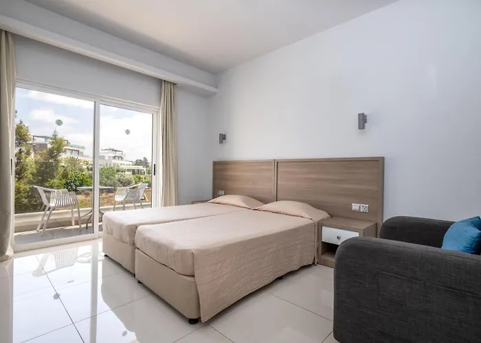 Apart Otel Bellini Aya Napa