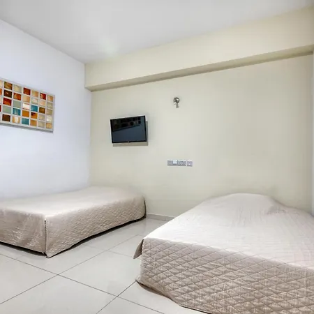 Bellini Aparthotel 4*